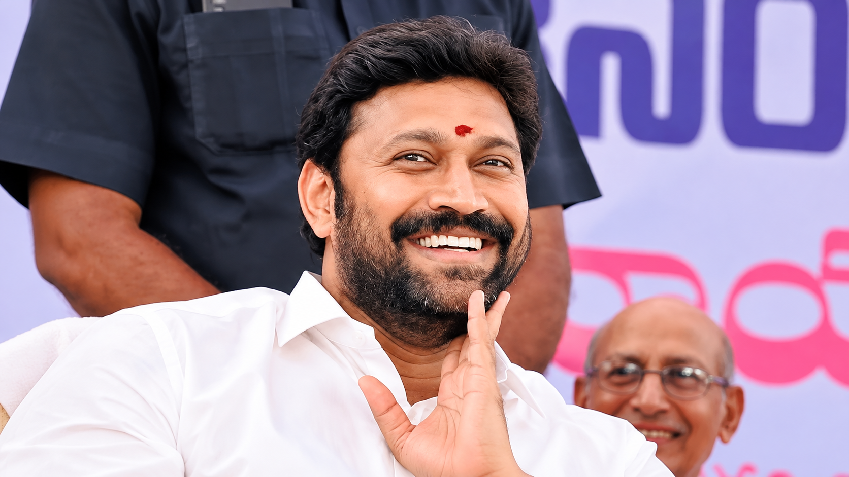 కడప వైఎస్సార్‌సీపీ ఆఫీస్ వద్ద ఎంపీ వైఎస్ అవినాష్‌రెడ్డి అరెస్ట్‌