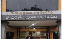 సామర్లకోట పురపోరు: జనసేన పిట్ట జానకి రామారావు వర్సెస్ వైసీపీ ఉబా జాన్ మోజెస్.. పీఠం ఎవరిది?