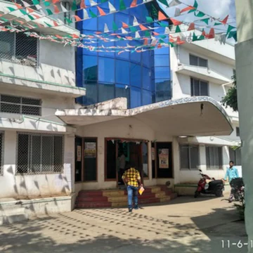 చిలకలూరిపేట మున్సిపల్ పోరు: 48 వార్డుల్లో కూటమి, వైసీపీ లెక్కలు